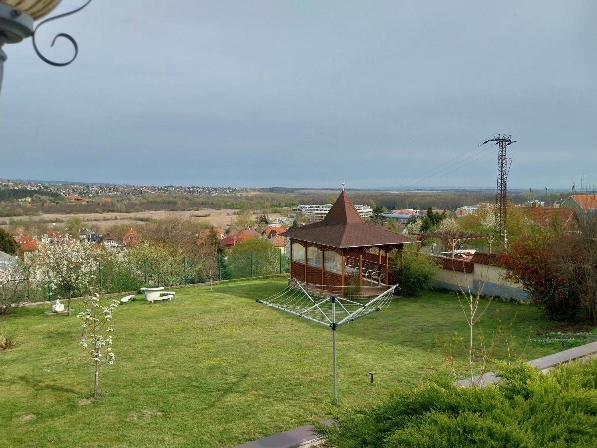 Manor Villa Heviz Exterior photo